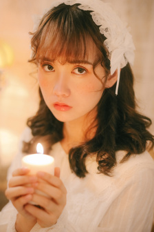 荒岛女儿国